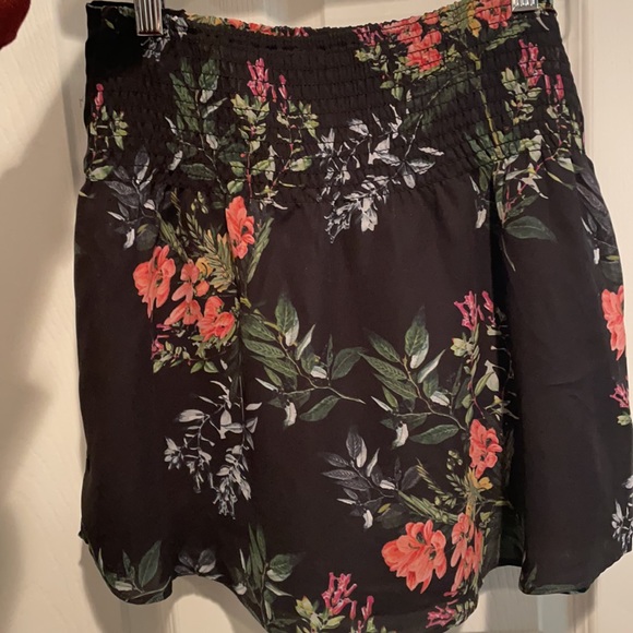 Parker Mini Skirt - Picture 3 of 5